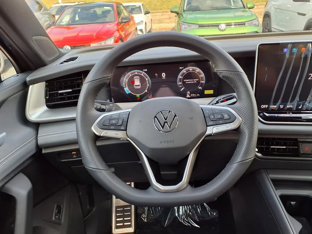 New 2026 Platinum Gray Metallic Volkswagen 2.0T SE R-Line Black image 15