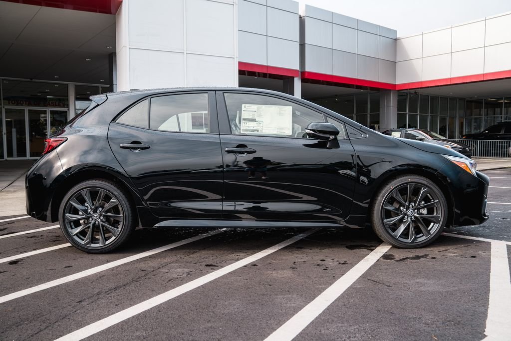 New 2026 Midnight Black Metallic Toyota XSE image 9