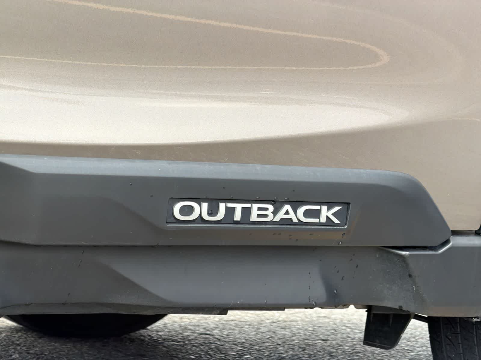 2022 Subaru Outback Premium - Photo 13