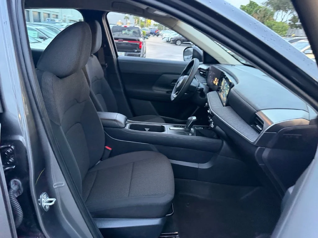 Used 2026 Gray Nissan S image 18