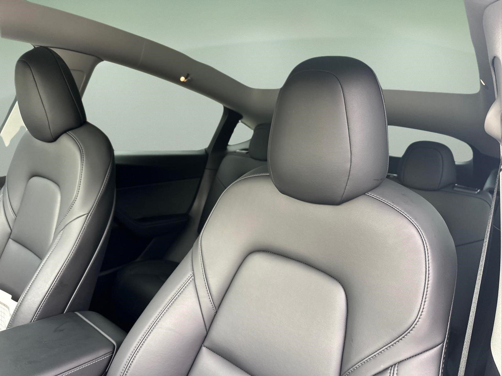 Used 2022 Pearl White Multi-Coat Tesla Performance image 22