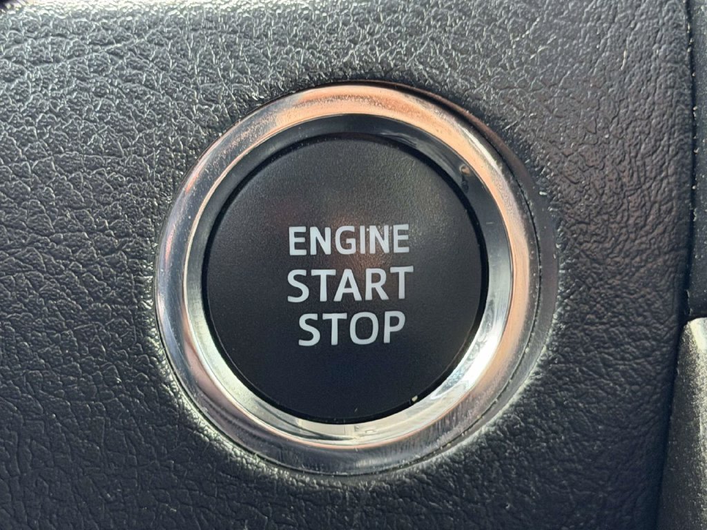 Used 2020 White Toyota Nightshade image 8