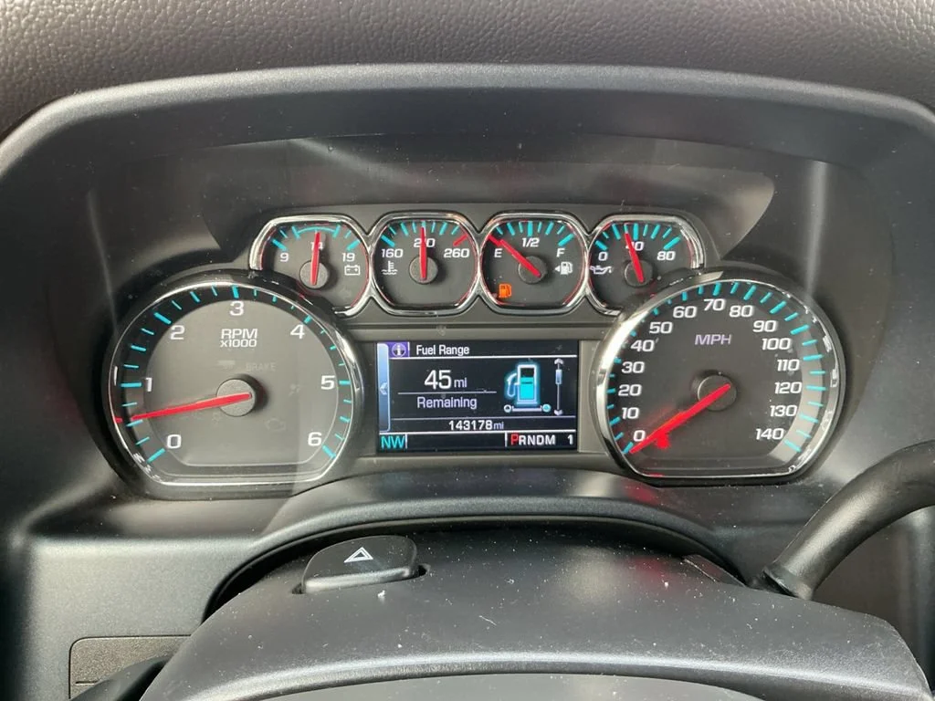 Used 2015 SUMMIT WHITE Chevrolet LT image 13