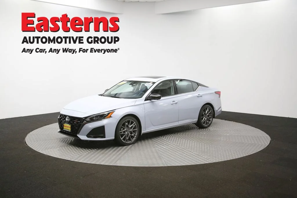 Used 2023 Gray Nissan 2.0 SR image 55