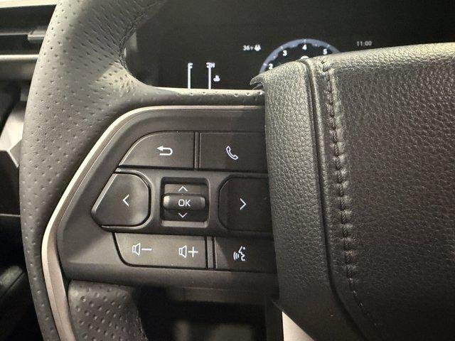 2025 Toyota 4Runner SR5 - Photo 13