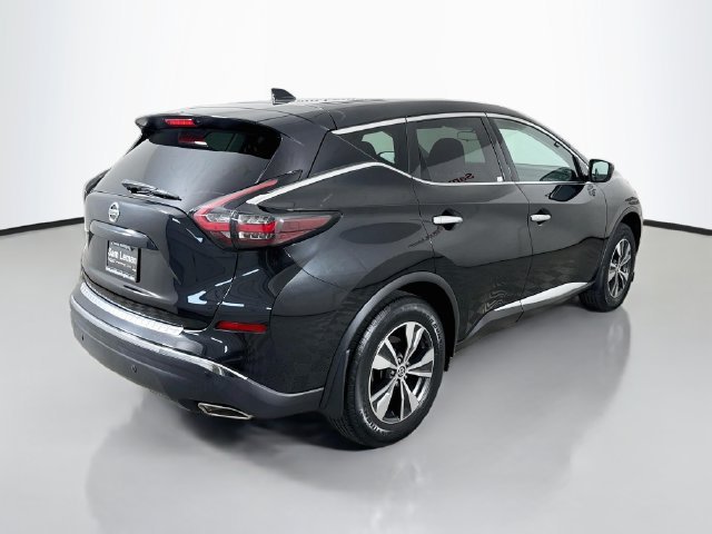Used 2021 Black Nissan S image 7