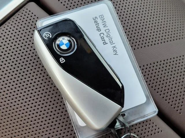 Used 2026 Black Sapphire Metallic BMW eDrive50 image 38
