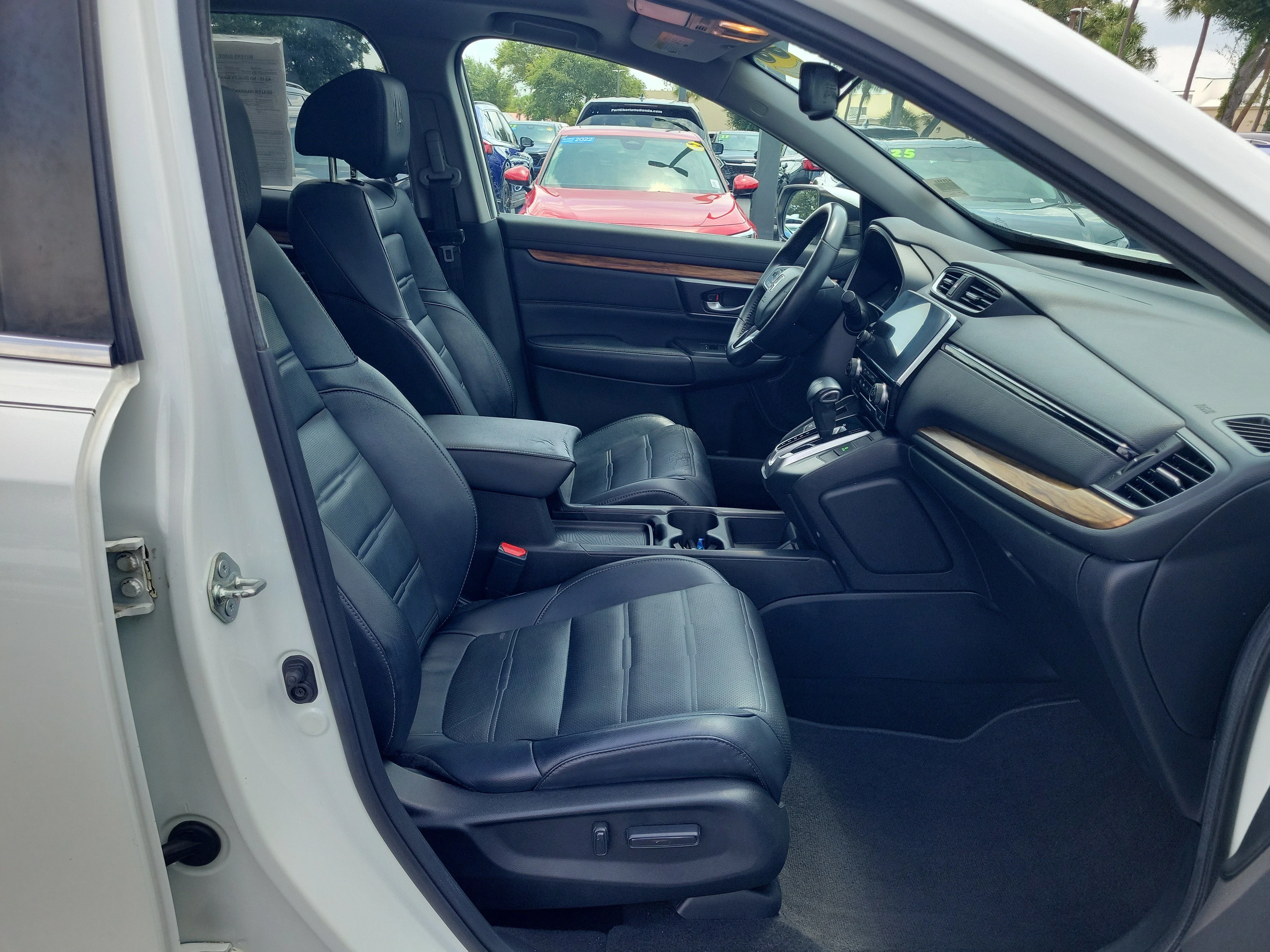 Used 2017 White Honda EX-L image 10