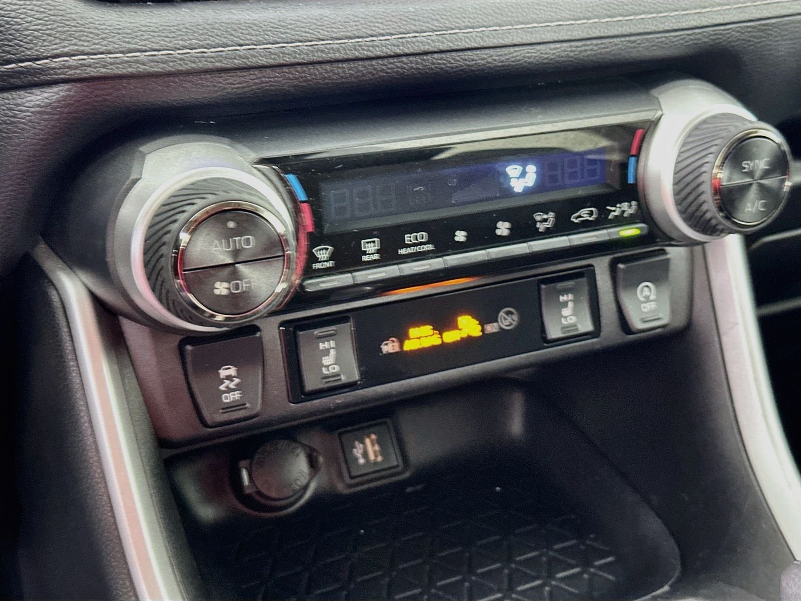 Used 2024 Ice Toyota XLE image 16