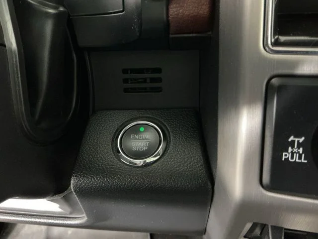 Used 2019 Black Ford Platinum image 30