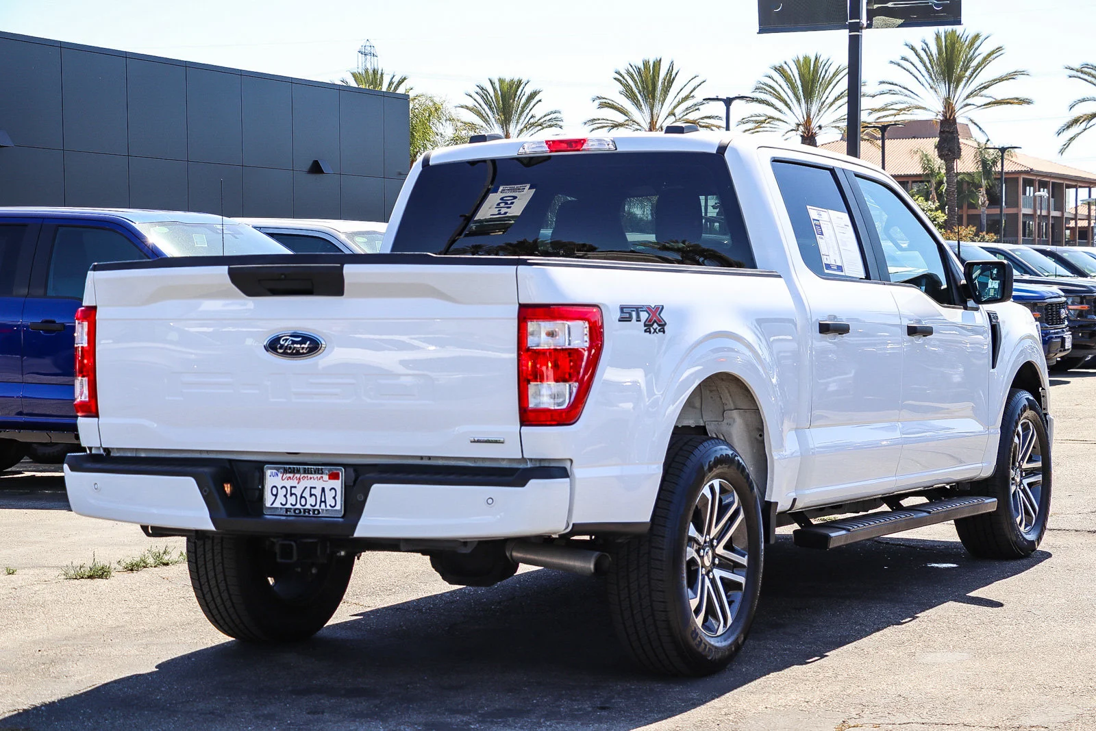 Certified Used 2023 Oxford White Ford XL image 8