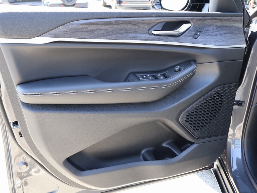 2025 Jeep Grand Cherokee L Limited - Photo 23