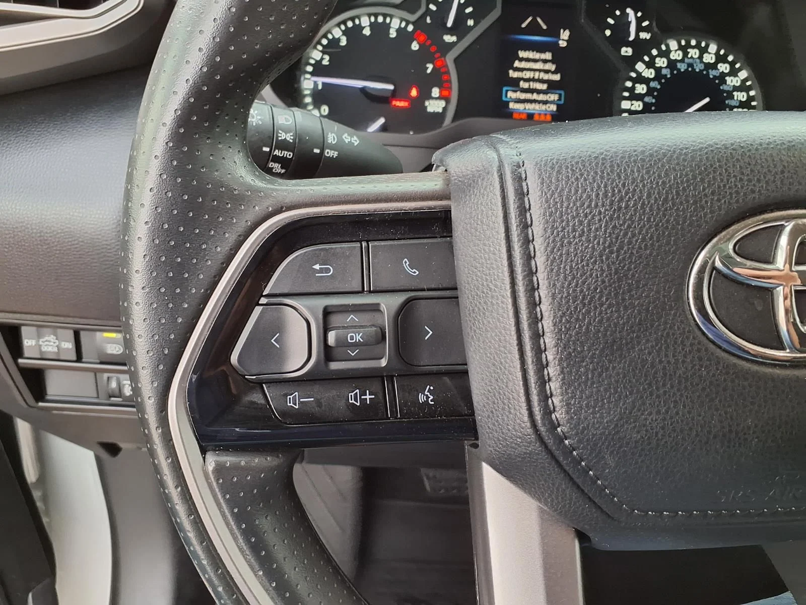 Used 2023 White Toyota SR5 image 22