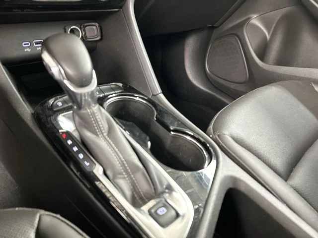 Used 2024 White Buick Sport Touring image 10