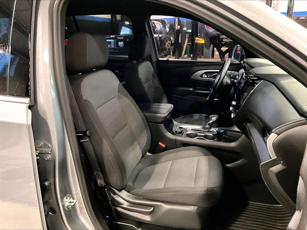 Used 2023 Gray Chevrolet LT image 11