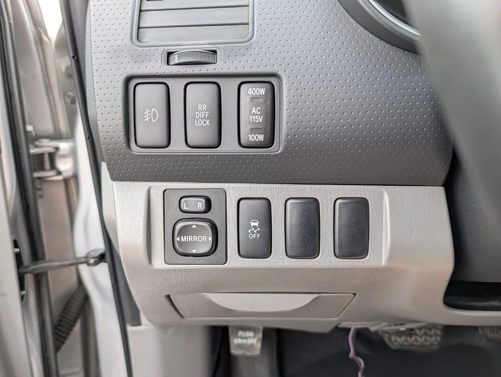 Used 2011 Silver Toyota PreRunner image 28