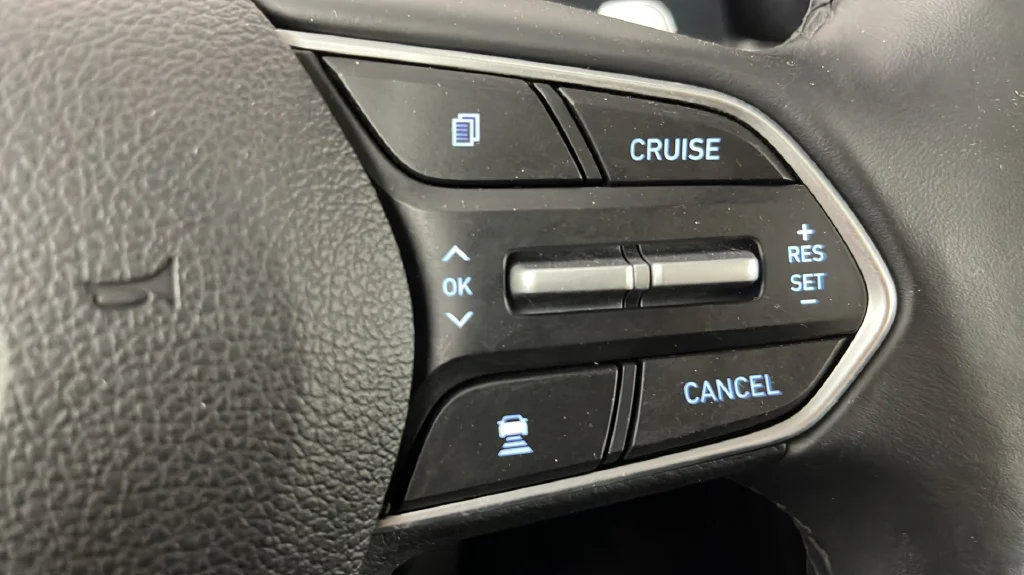 Used 2021 Black Hyundai Limited image 27