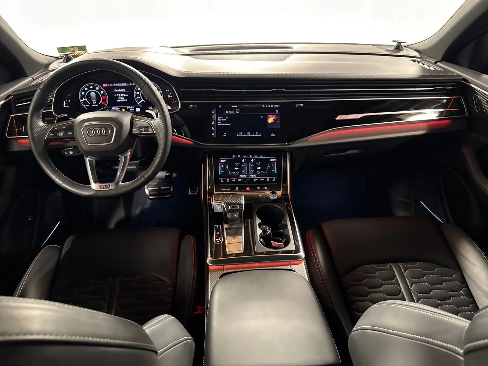 Used 2022  Audi 4.0T quattro image 4