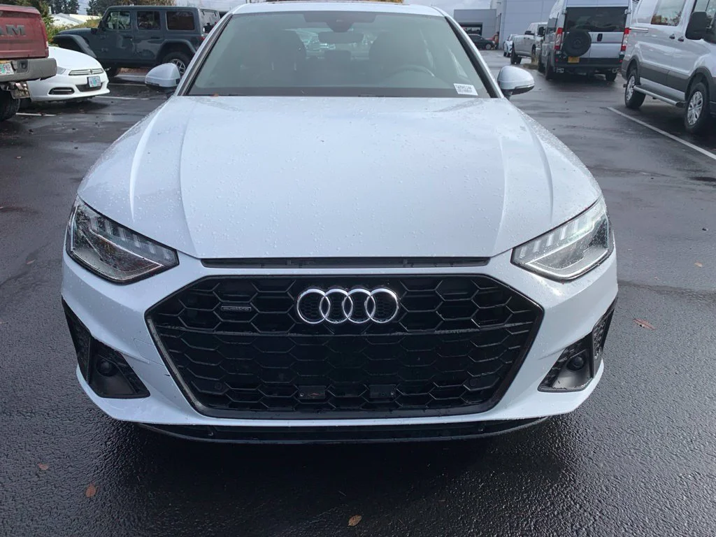 Used 2025 Glacier White Audi 45 S line Premium image 6