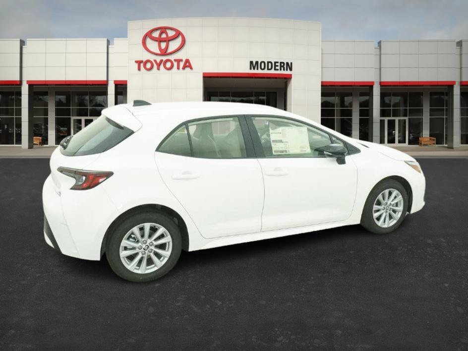 2026 Toyota Corolla Hatchback SE - Photo 23