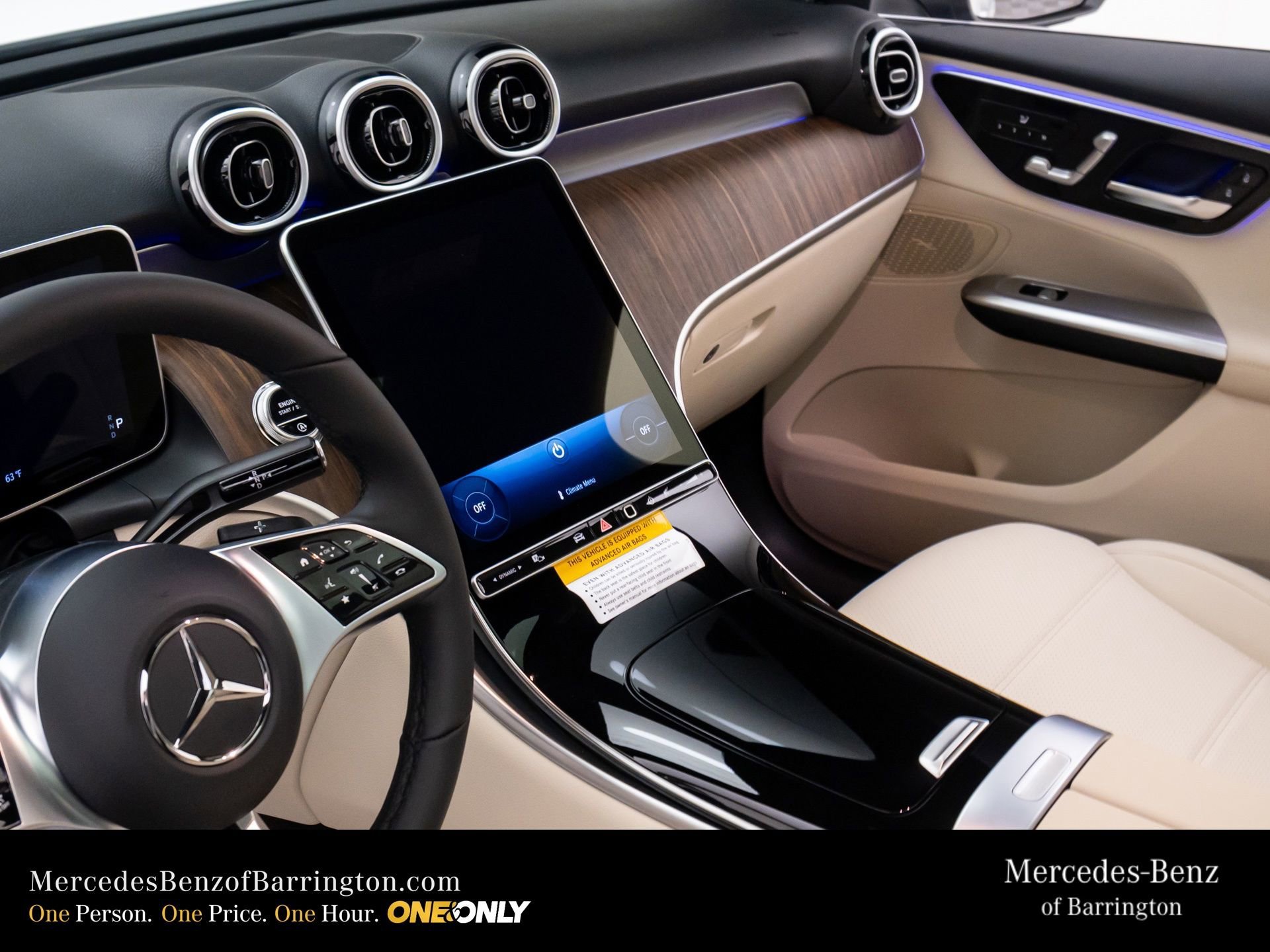 New 2026 MANUFAKTUR Moonlight White Metallic Mercedes-Benz GLC 300 image 52
