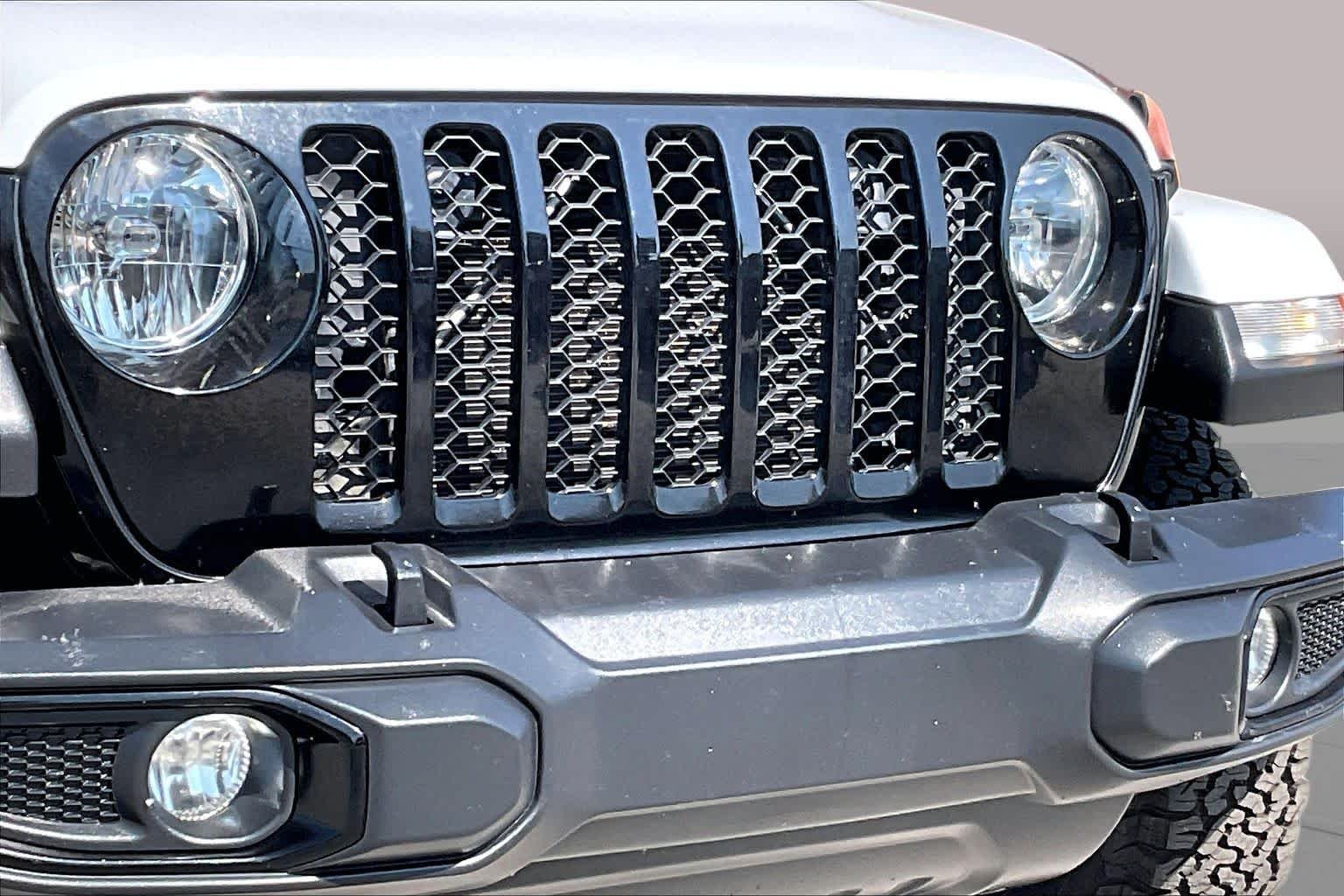 Used 2022 Bright White Clearcoat Jeep Willys image 26