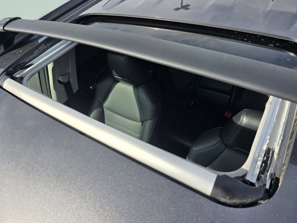 Used 2022 Magnetic Gray Metallic Toyota XLE Premium image 4