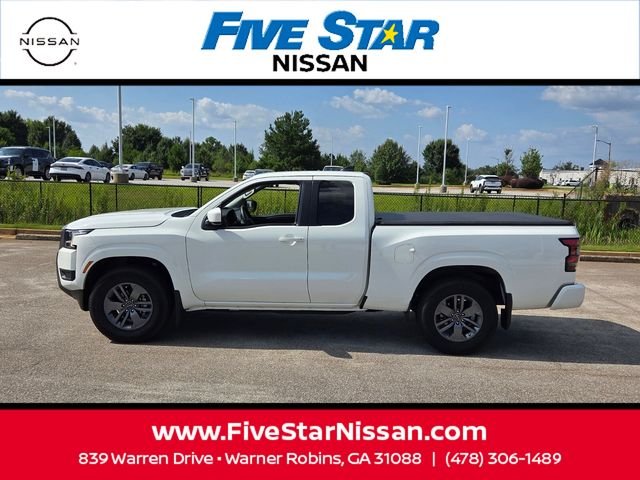 Used 2025 White Nissan SV image 4