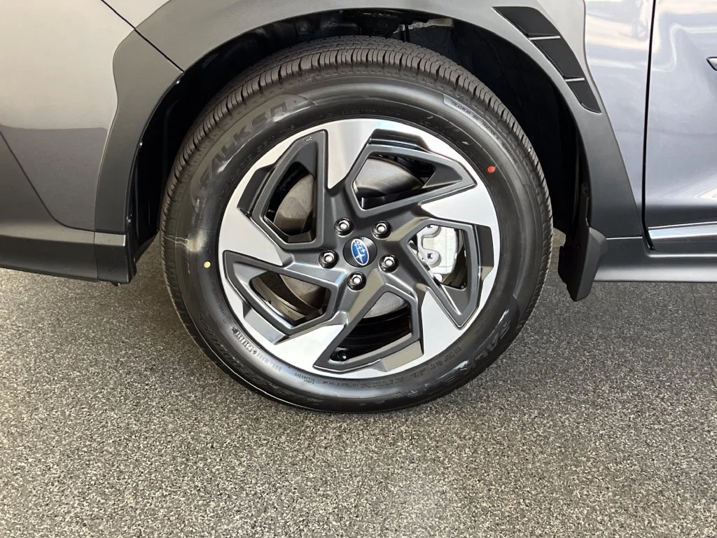 New 2026 MAGNETITE GRAY PEARL Subaru Limited image 28