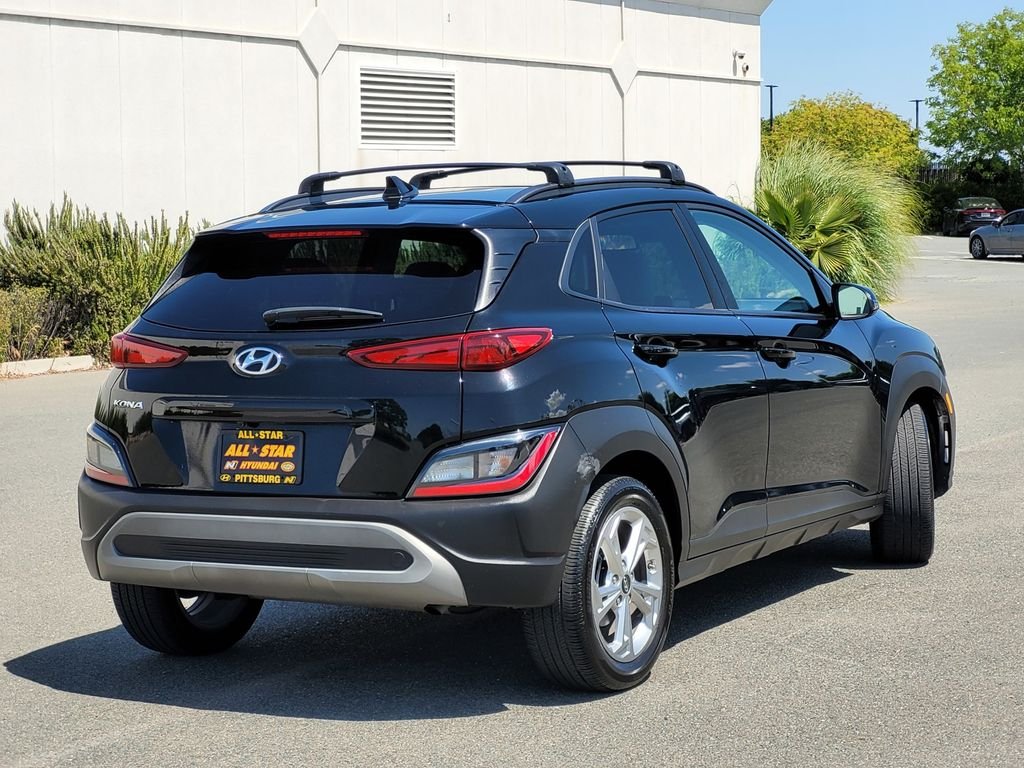Used 2023 Black Hyundai SEL image 4