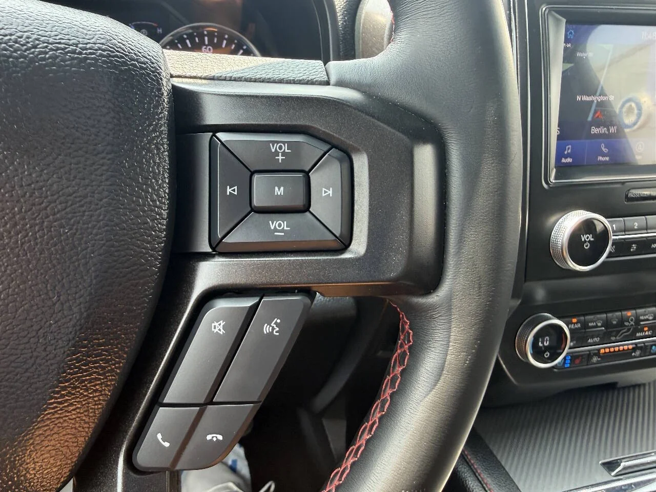 Used 2020 Silver Ford Limited 4x4 4dr SUV image 16
