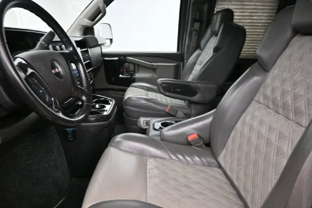 Used 2022 Silver GMC Work Van image 15