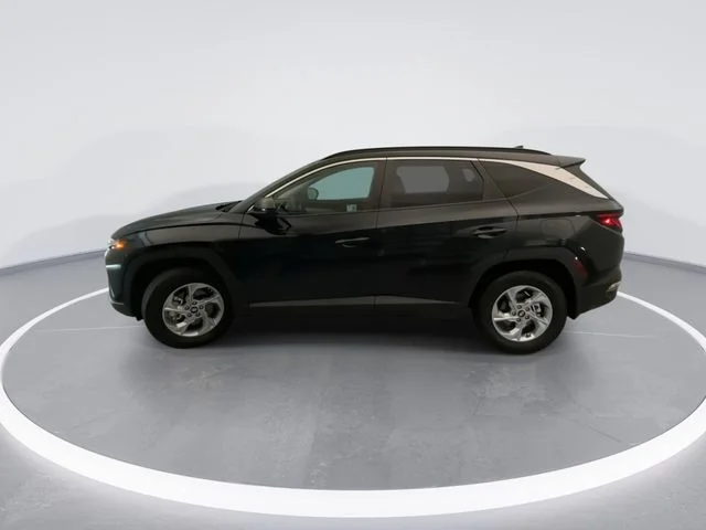 Used 2024 Black Hyundai SEL image 3