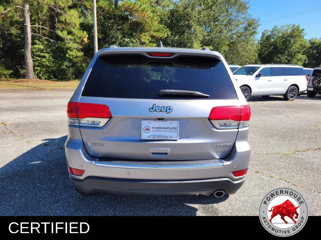 Used 2019 Silver Jeep Limited image 5