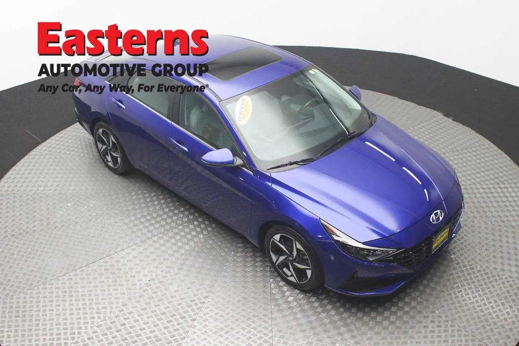 Used 2023 Blue Hyundai Limited image 3