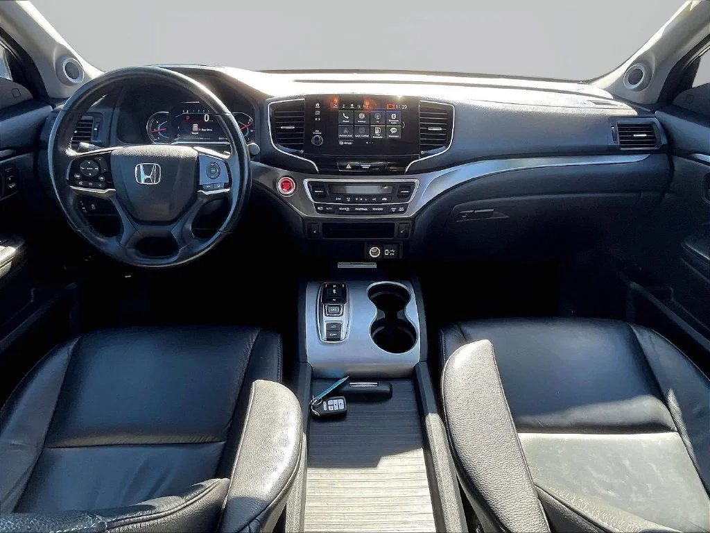 Used 2022 Crystal Black Pearl Honda Special Edition image 9