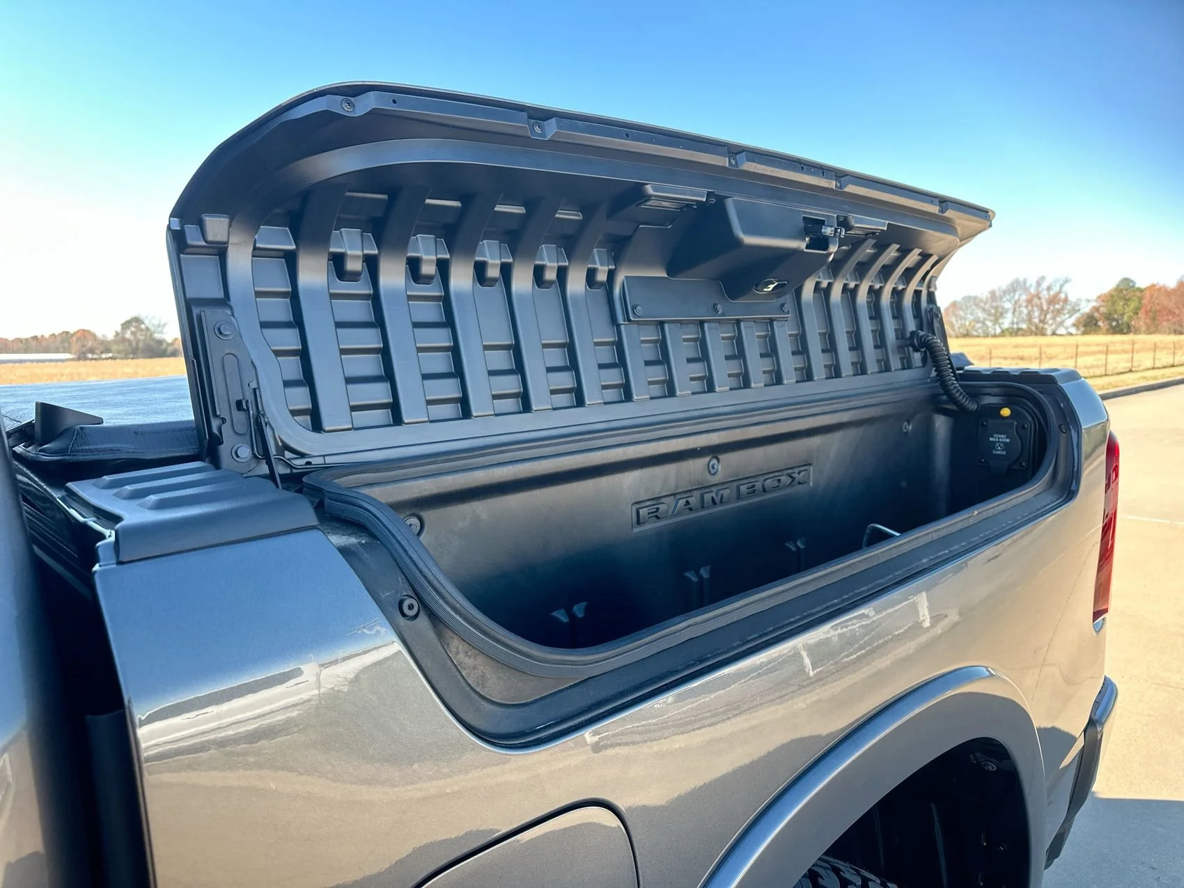 New 2026 Granite Crystal Metallic Clearcoat Ram Limited image 24