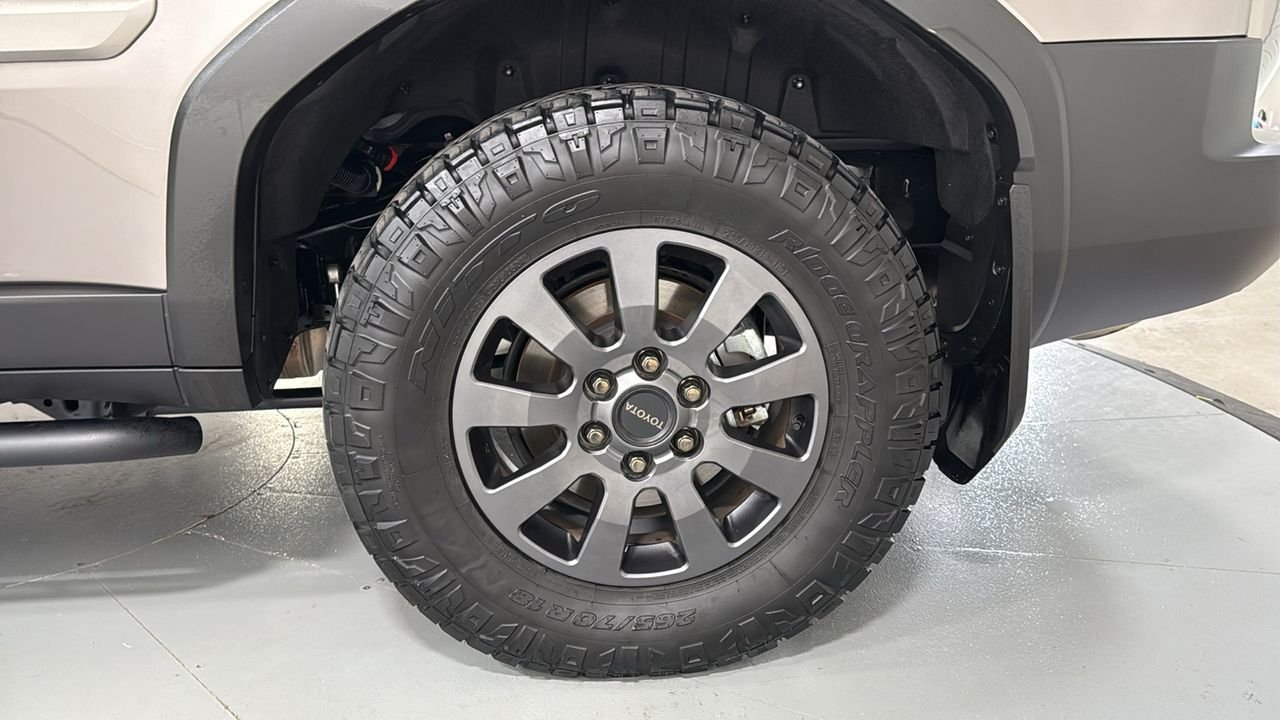 Certified Used 2025  Toyota Base image 23