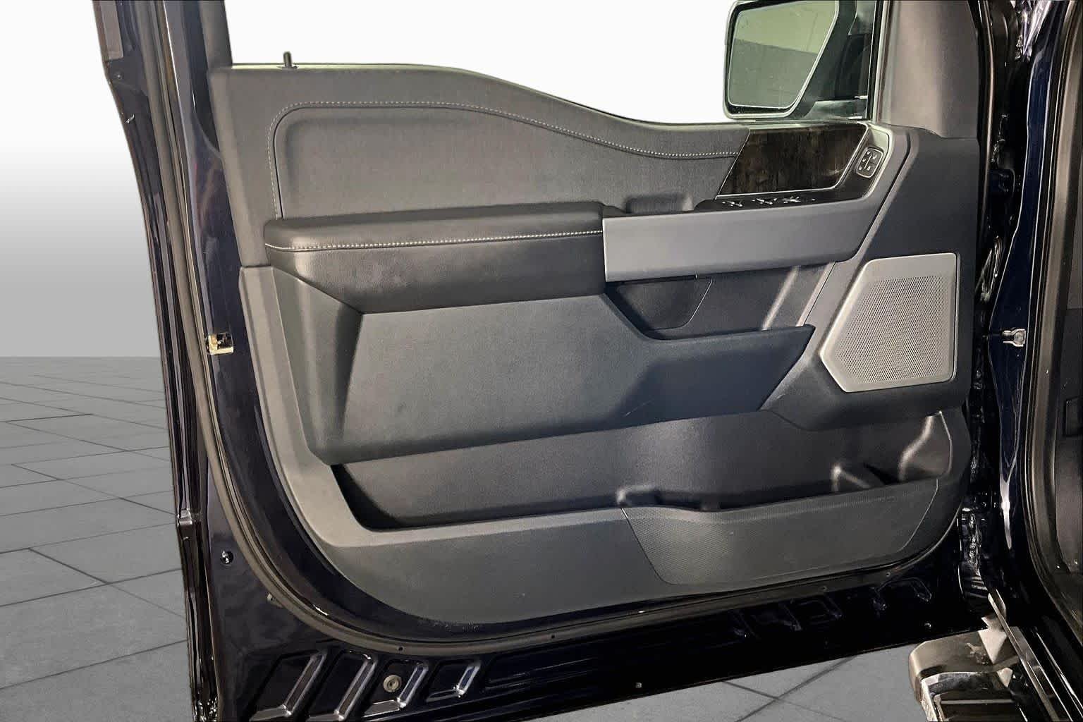 Used 2021 Antimatter Blue Ford LARIAT image 20
