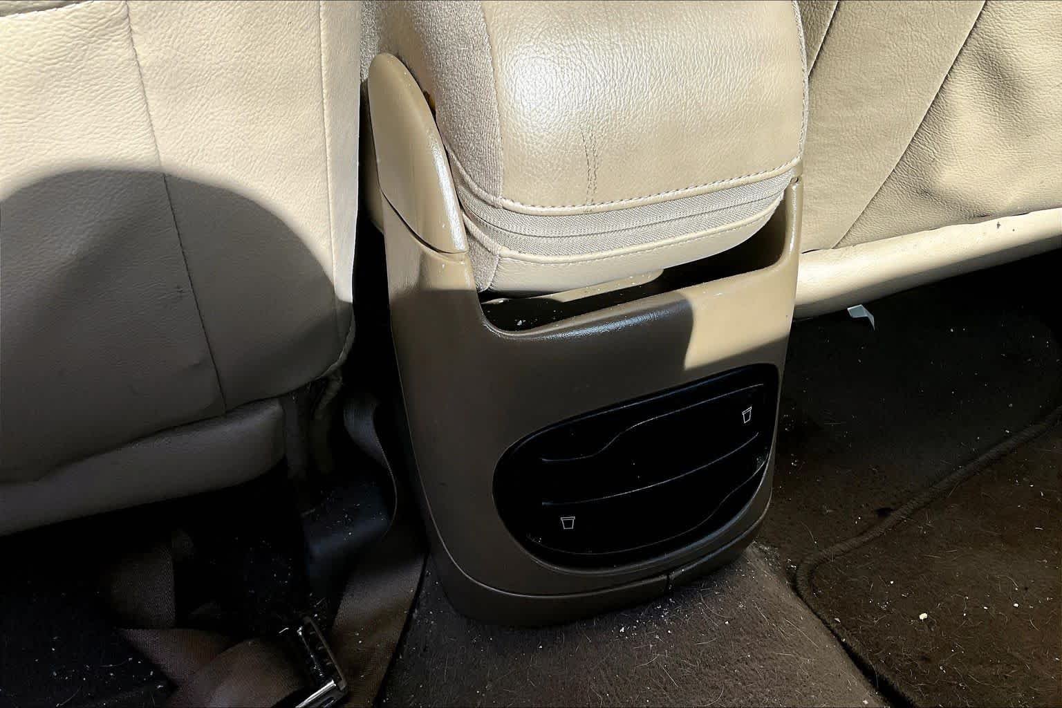 Used 2005 Vibrant White Mercury LS image 29