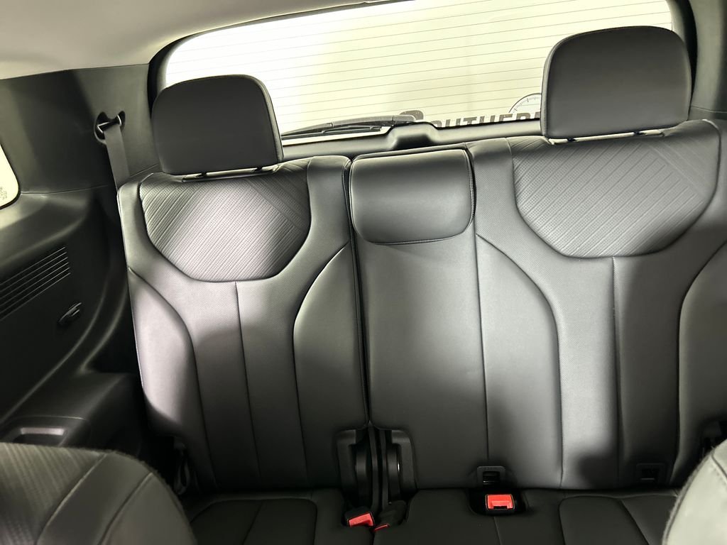 Certified Used 2025 Black Hyundai XRT image 22