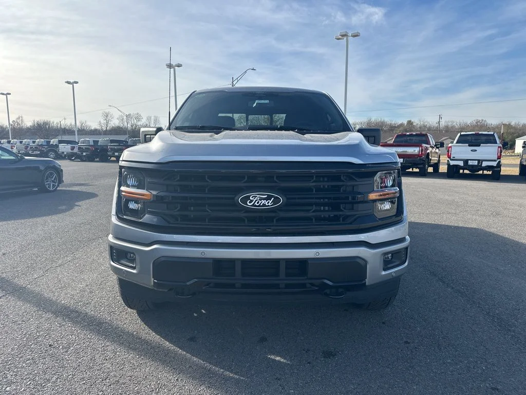 New 2025 Iconic Silver Metallic Ford XLT image 2