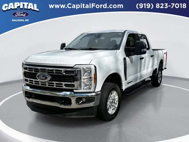 Used 2025 White Ford XLT image 1