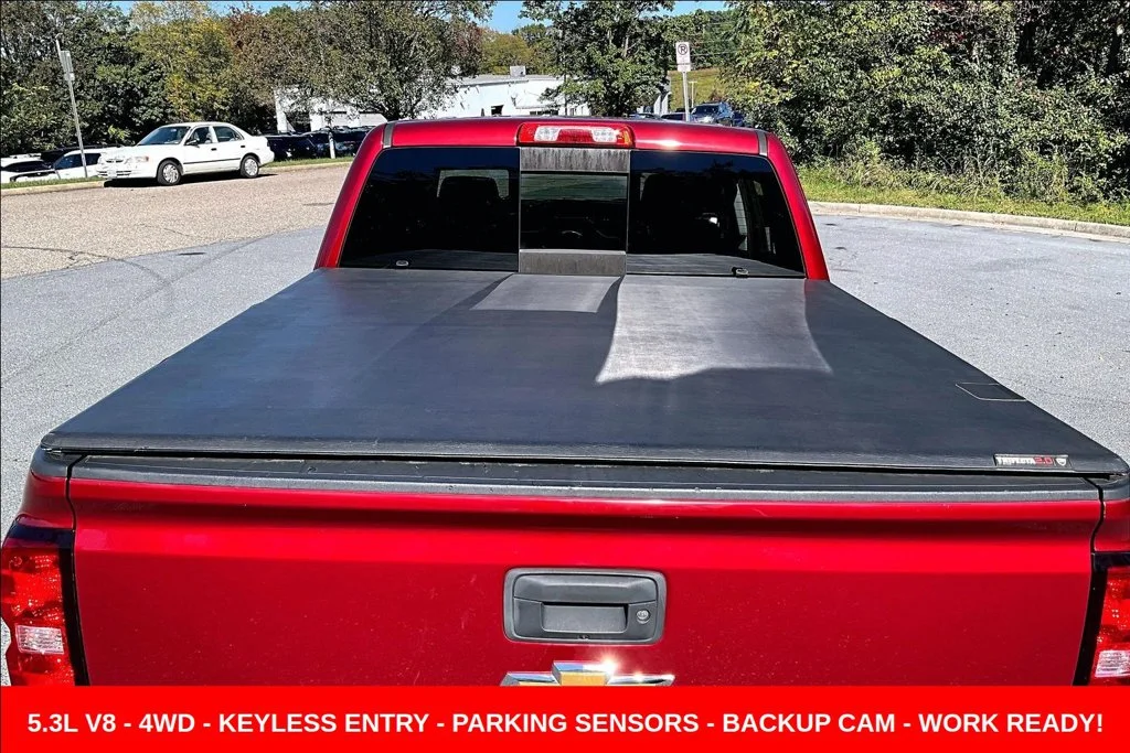 Used 2018 Red Chevrolet LT image 28