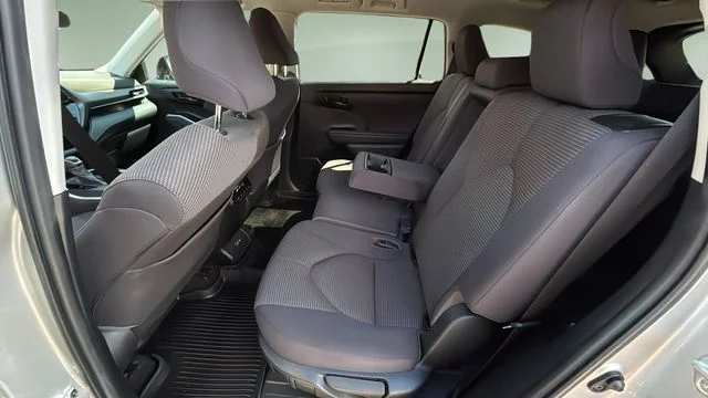 Used 2023 Silver Toyota LE image 19