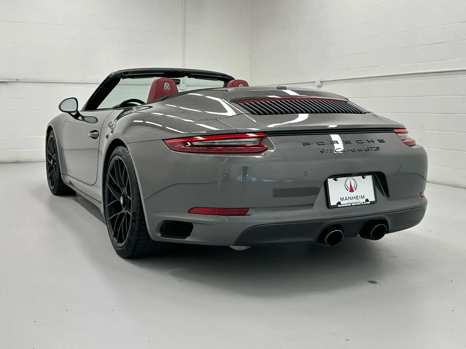 Used 2019 Agate Grey Metallic Porsche Carrera GTS image 8