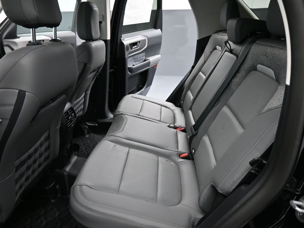 New 2025 Shadow Black Ford Badlands image 24