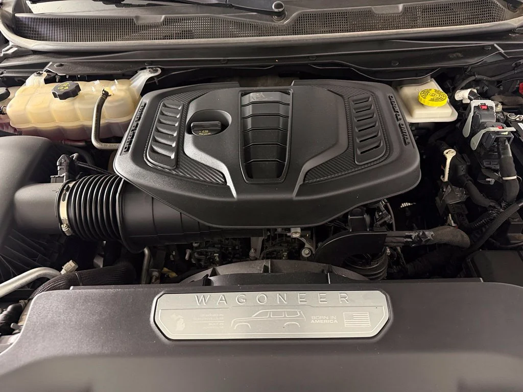 Certified Used 2024 Silver Jeep Base image 30