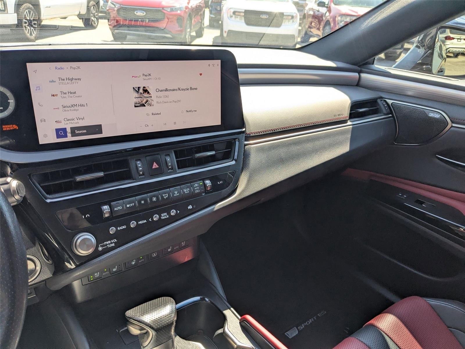 Used 2023  Lexus ES 350 F SPORT Handling image 19