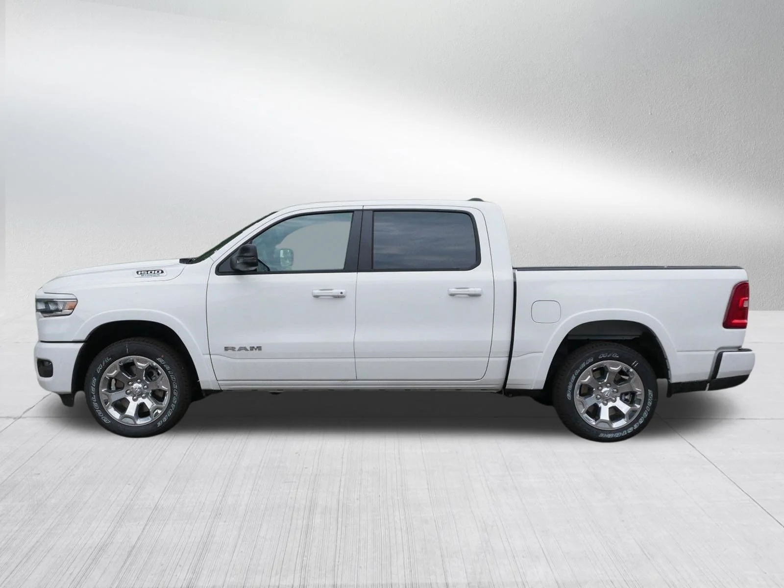 New 2026 Bright White Clear-Coat Exterior Paint RAM Big Horn image 4